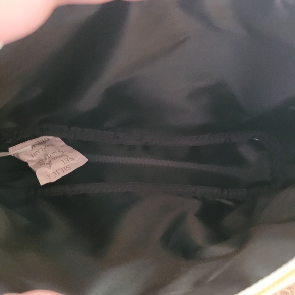 Younique Makeup Bag - new, no tags - Picture 2 of 4